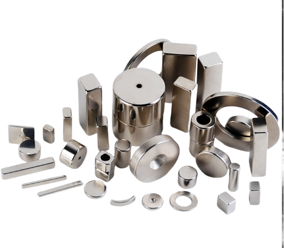 Støbte AlNiCo-magneter